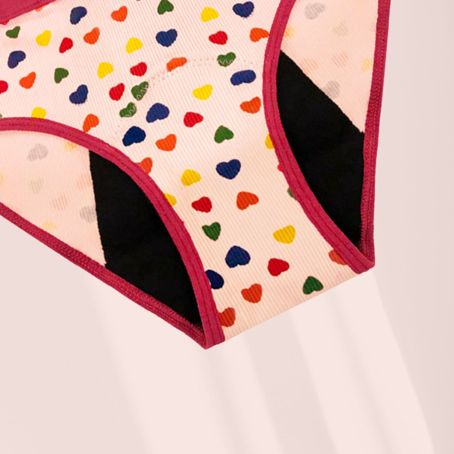 Menstrualne hlačke s srčki – Teen